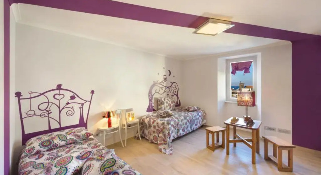 Estate4home - KARME HOUSE, Забронировать Отель Отели Меты с парковкой, Парковка
