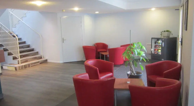 Best Hotel Lyon - Saint Priest, Rezerwuj Hotel Hotele w Rhône z parkingiem, Parking