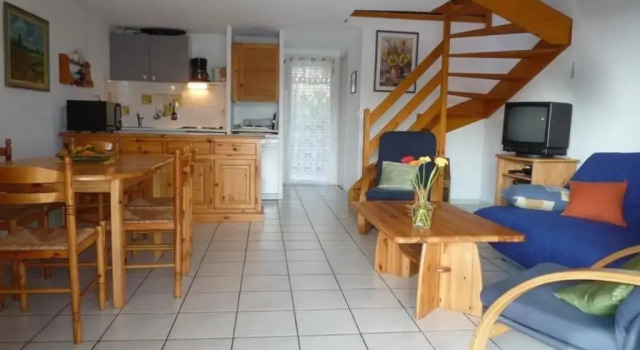 Maison Fleury-Saint-Pierre-la-Mer, 3 pièces, 7 personnes - FR-1-229D-286, Book Hotel Hotels in Fleury with Parking, Parking