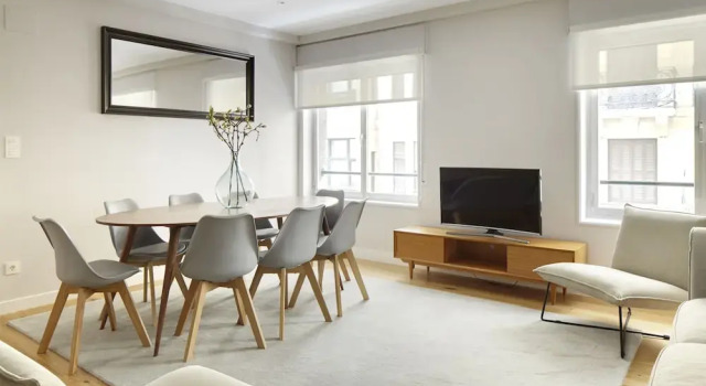 Arrasate 3 Apartment by FeelFree Rentals, Rezerwuj Apartament Hotele w Baskonia z parkingiem, Parking
