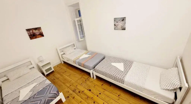 Трёхместный номер Standard Lisbon Gambori Hostel