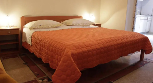 Apartments Ivo & Anka Cobrnic, Rezerwuj Apartament Hotele w Split-Dalmatia County z parkingiem, Parking