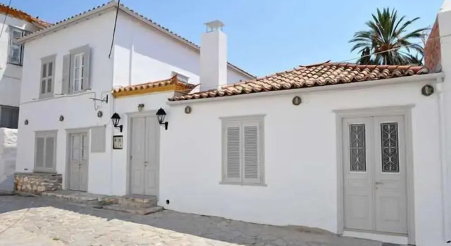 Guesthouse Alexandra, Book Hotel Hydra Saronic Islands