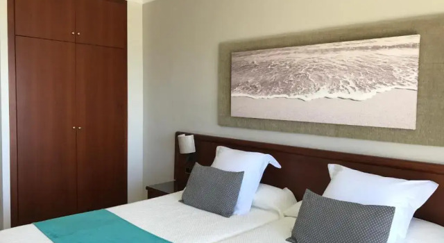 Трёхместный номер Standard Hotel Miramar