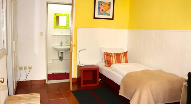 Casa Hotel Neu-Isenburg, Забронировать Отель Ной-Изенбург земля Гессен