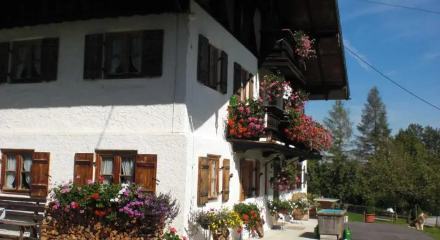 Greinhof, Varaa Hotelli Fischbachau German Alps