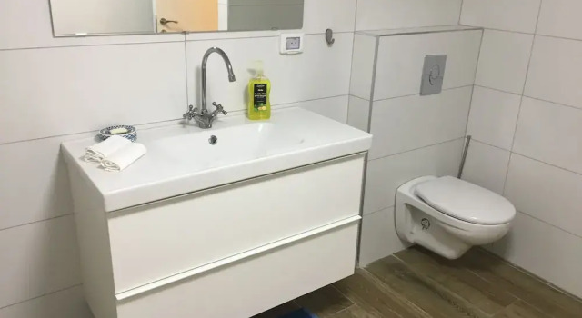 Двухместная студия Deluxe Цокольный этаж Hassan Guesthouse