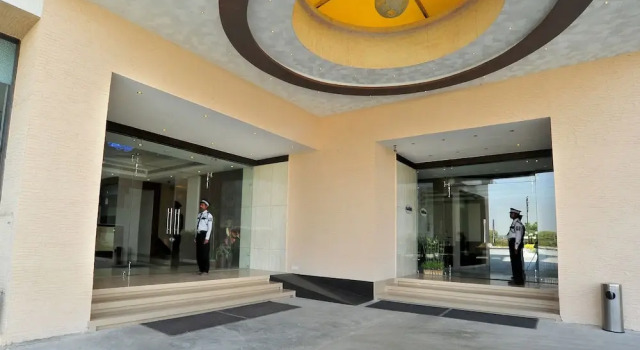Le Tokyo Hotel Sanand