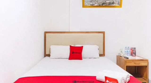 Двухместный номер Standard RedDoorz @ Jalan Mojopahit Medan