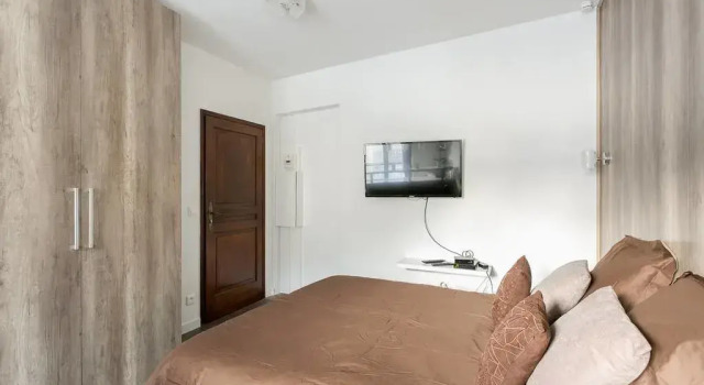 Charmant Studio Neuf Proche Tour Eiffel, Забронировать Апартаменты/квартира Отели Парижа с парковкой, рядом с Станция метро Pasteur, Парковка