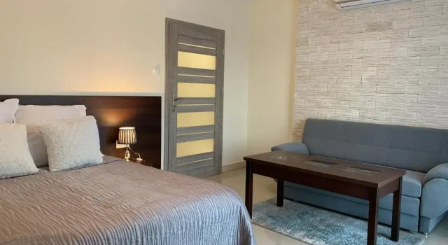 Семейный люкс Deluxe Aparthotel Koroni Home