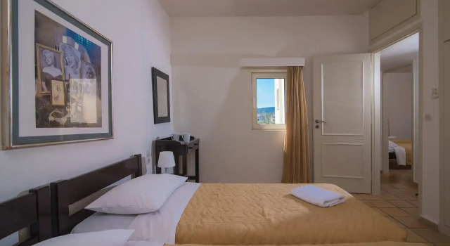 Семейные апартаменты с 2 комнатами Ourania Apartments Hotel