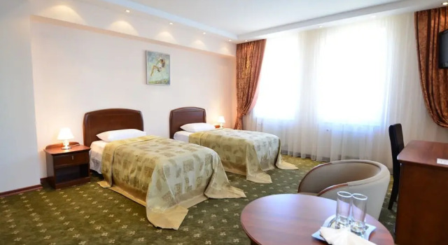 Двухместный номер Standard с балконом Platinum Hotel