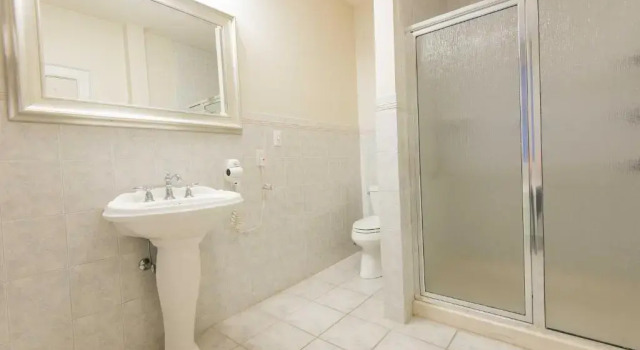 Четырёхместный номер Deluxe Fort Harrison State Park Inn