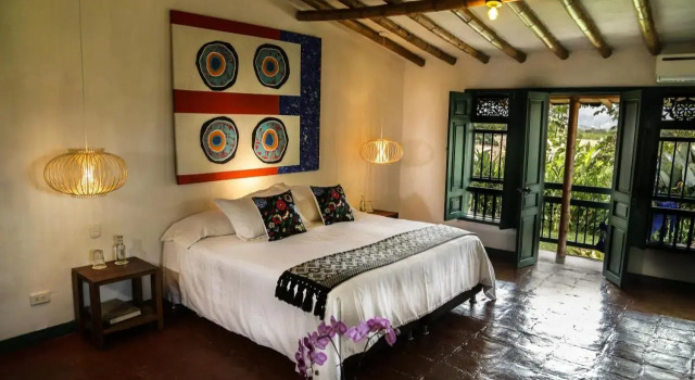 Hacienda Bambusa, Rezervați Hotel La Tebaida 