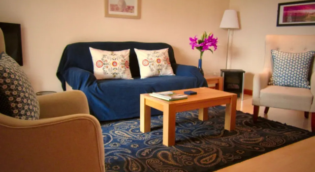 Апартаменты Dolphin Bay Suites