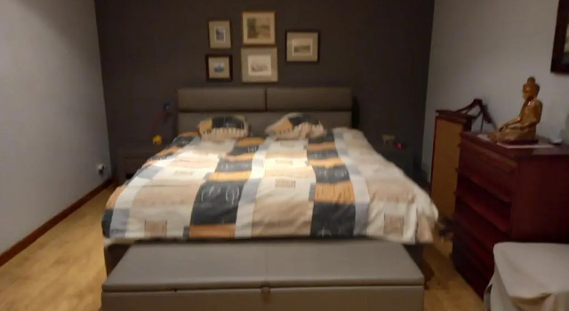 Luxe appartement met 3 slaapkamers en 1 kingsize bed slaapzetel en drie dubbelbedden, Rezerwuj Apartament Hotele w Bruksela z parkingiem, Parking