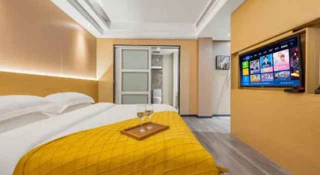 Люкс Business Home Inn UP Huayi Zhilv Hotel (Quzhou Longyou, Damaonan Historical and Cultural Street Store