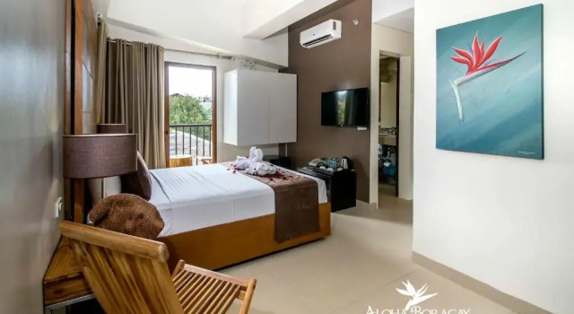 Номер Deluxe с балконом Aloha Boracay Hotel
