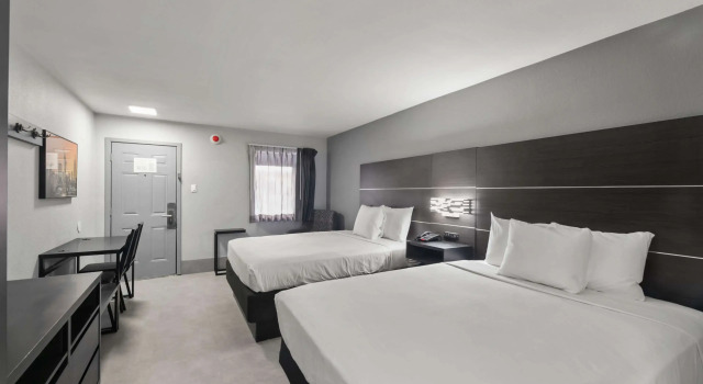 Четырёхместный номер Standard GuestHouse Extended Stay Laredo
