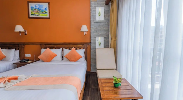 Трёхместный номер Superior с балконом Pokhara Batika