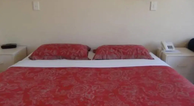 Апартаменты AAA Northlands Motel