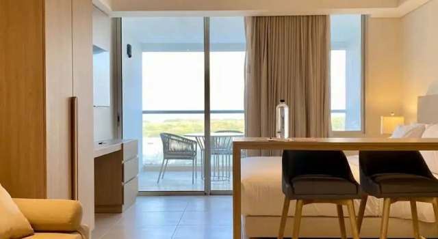w Amazing Loft in w/ Balcony La Boquilla, Забронировать Апарт-отель Апарт-отели Ла-Бокилья, Апарт-отель