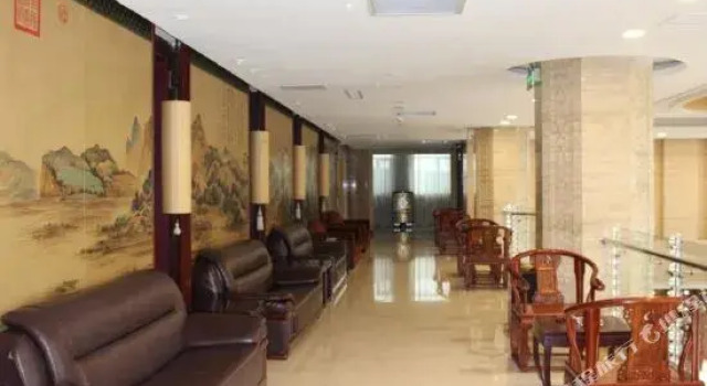 Golden Lion Crown Hotel, Book Hotel Chifeng Inner Mongolia