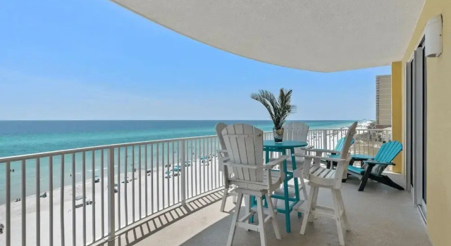 Апартаменты Emerald Isle 701 by Avantstay Gul Front Corner Unit 2 Pools