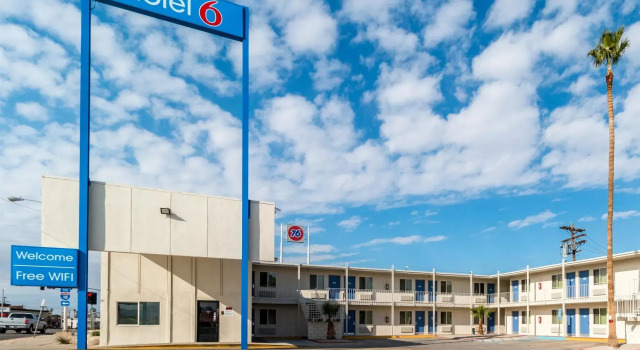Motel 6-Blythe, CA - South, Забронировать Мотель Блайт штат Калифорния, рядом с Hauser Geode Beds