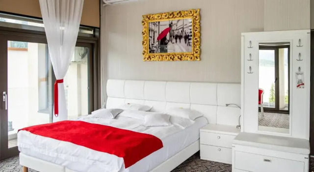 Люкс Superior Hotel Roser House Boutique - pe malul lacului Colibita