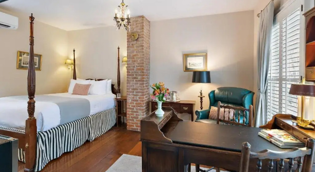 Двухместный номер Deluxe McCully House Inn