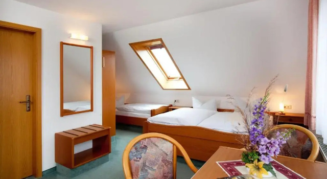 Трёхместный номер Standard Landhotel Trakehnerhof