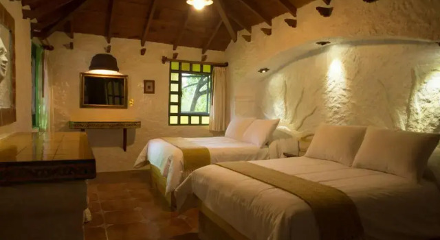 Полулюкс Hotel Bosques del Sol Suites