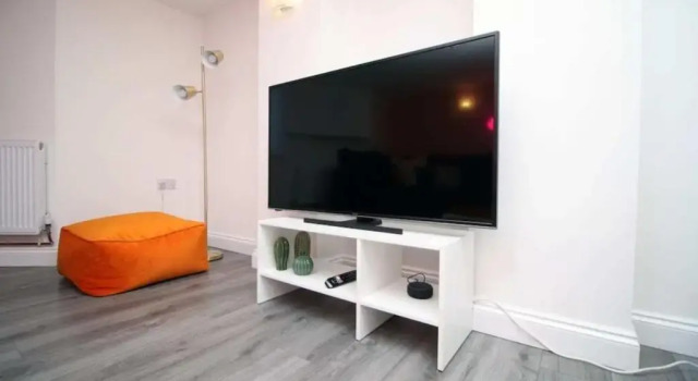 Principality House by Mia Living 3 bedroom apartment a 5 min walk to Principality Stadium