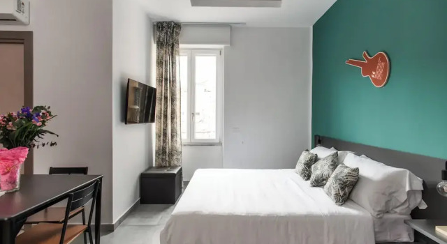 Номер Luxury Materdei Rooms - Napoli Centro, Camere con cucina vicino Metro e colazione inclusa