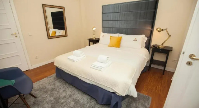 ML Apartments Charming Rooms, Varaa Huoneisto Hotellit Porto pysäköinnillä, Pysäköinti