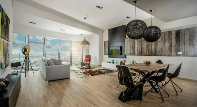 Апартаменты c 1 комнатой 30th+ Floor Apartments in Sky Tower