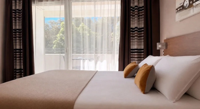 O podwyższonym standardzie pokój i balkonem Forme-Hotel Montpellier