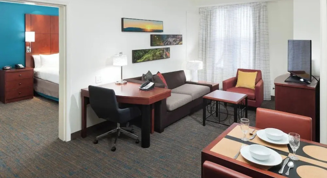 Четырёхместный люкс с 2 комнатами Residence Inn by Marriott Franklin Cool Springs