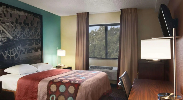 Двухместный номер Standard Super 8 by Wyndham Peoria