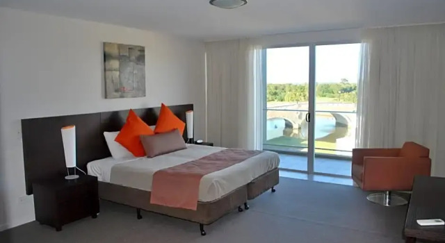 Люкс Deluxe с 2 комнатами Azzura Greens Resort