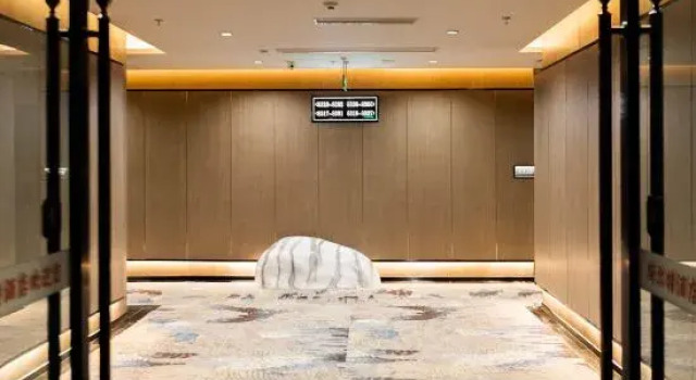 Sierte Hotel (Zigong Fangte Dinosaur Kingdom), Varaa Hotelli Hotellit Sichuan pysäköinnillä, Pysäköinti