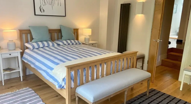Lovely 1-bed Garden Apartment in London, Varaa Huoneisto Asunnot kohteessa Merseyside, Huoneisto