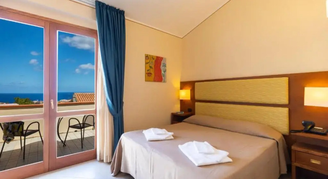 Standard Doppel Zimmer mit Meerblick Hotel Tropis