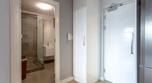 Tranquil, Spacious, Quiet Trendy with a View