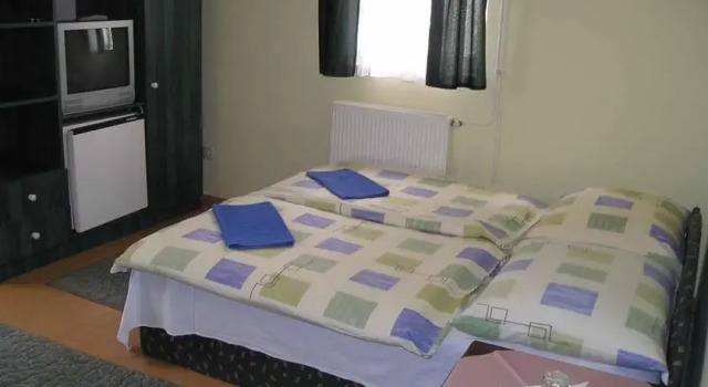 Napfény Panzio, Забронировать Отель Отели Шиофок 3 звезды, 3*