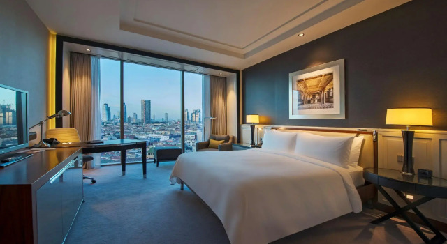 Двухместный номер Deluxe High Floor с видом на море Hilton Istanbul Bomonti