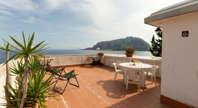 Mondello Panoramic Terrace Villa