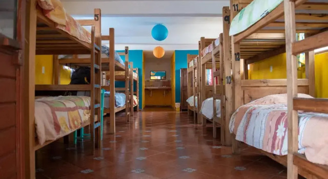 Кровать в общем номере Planet Hostel